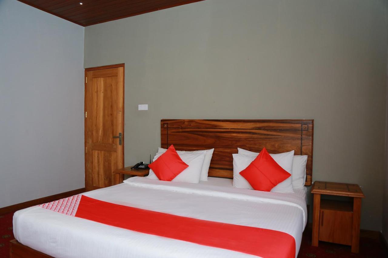 Oyo 278 Hotel Rivelka Kundasale Стая снимка