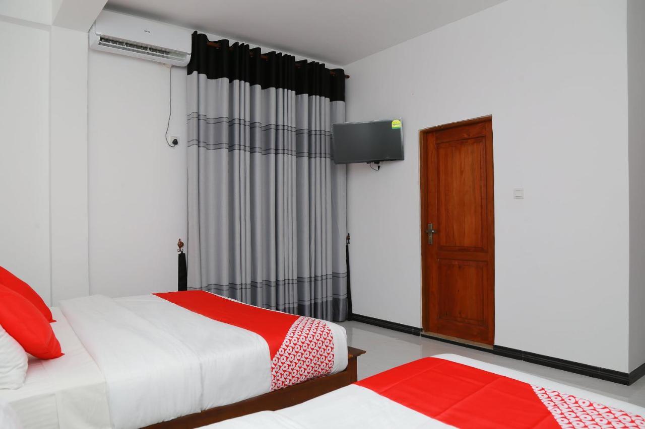Oyo 278 Hotel Rivelka Kundasale Екстериор снимка