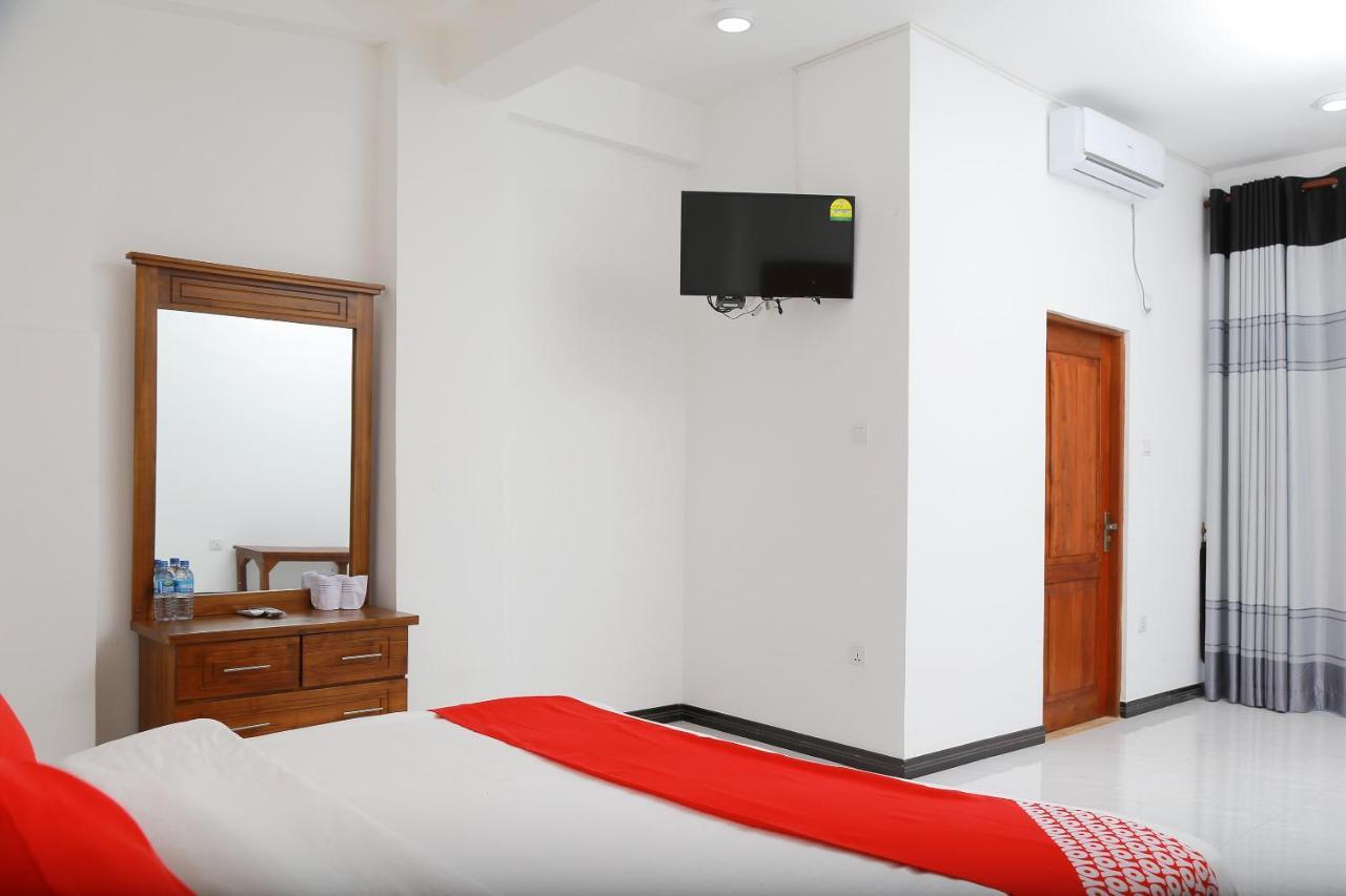 Oyo 278 Hotel Rivelka Kundasale Екстериор снимка