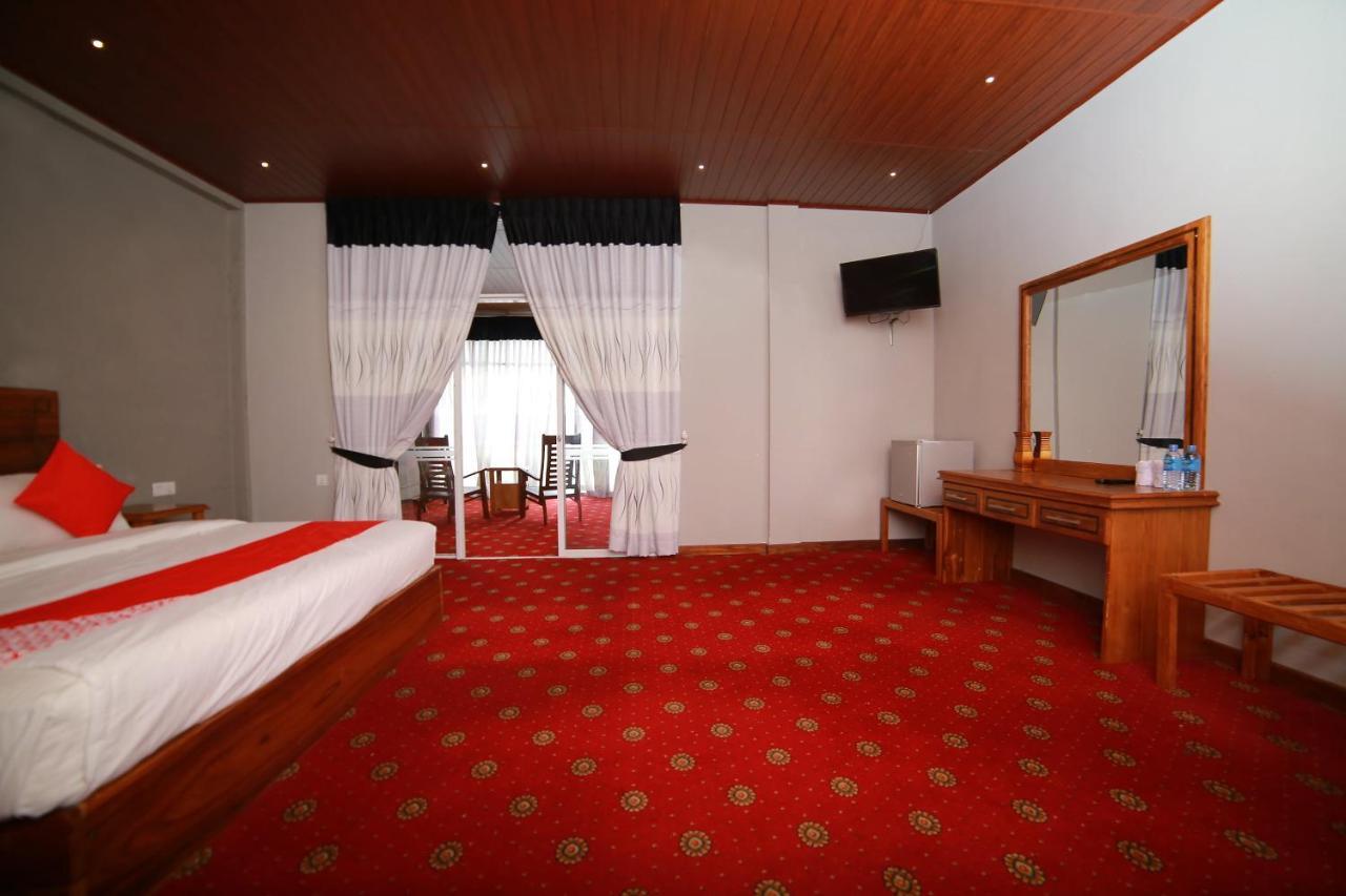 Oyo 278 Hotel Rivelka Kundasale Екстериор снимка